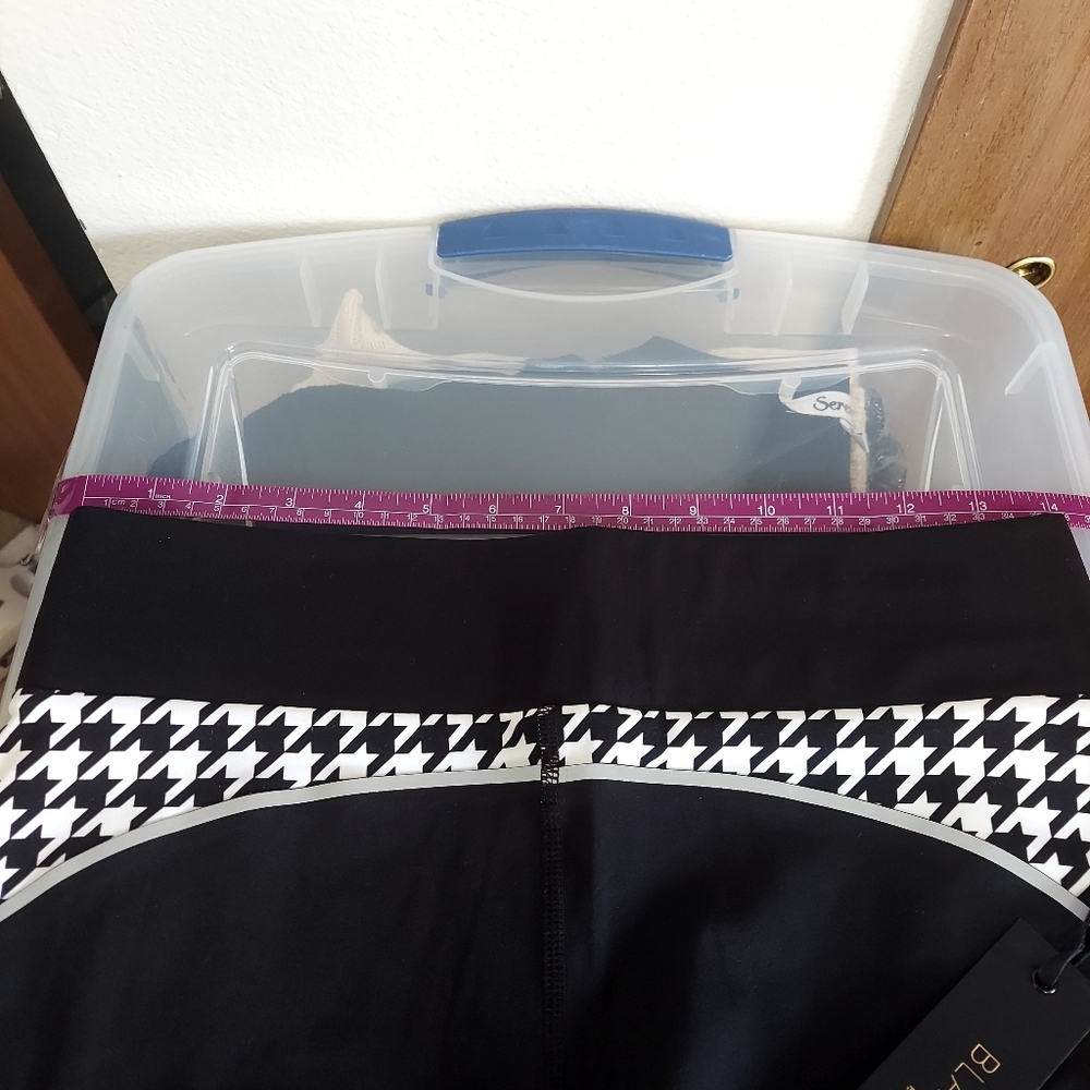 Noli Houndstooth Leggings - Picture 8 of 10